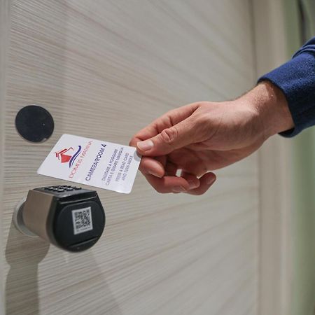 Domus Marina Rooms 那不勒斯 外观 照片