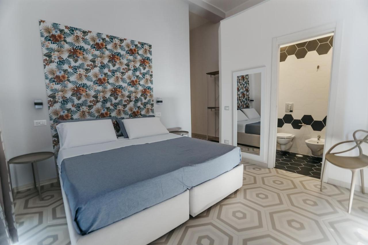 Domus Marina Rooms 那不勒斯 外观 照片